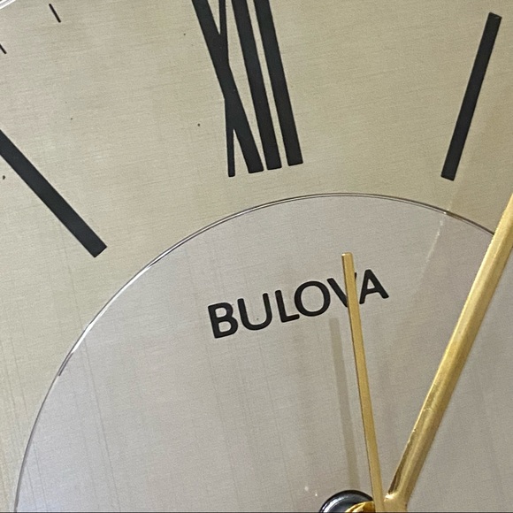 BULOVA Grand Prix B-1700 Gold-tone Brass Mantle Clock - Picture 9 of 14